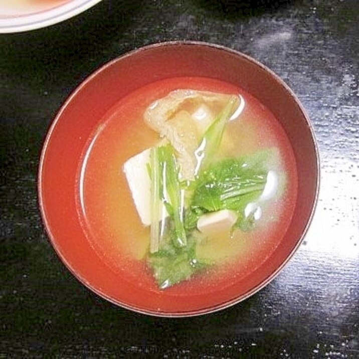 水菜・絹ごし豆腐・油揚げの味噌汁